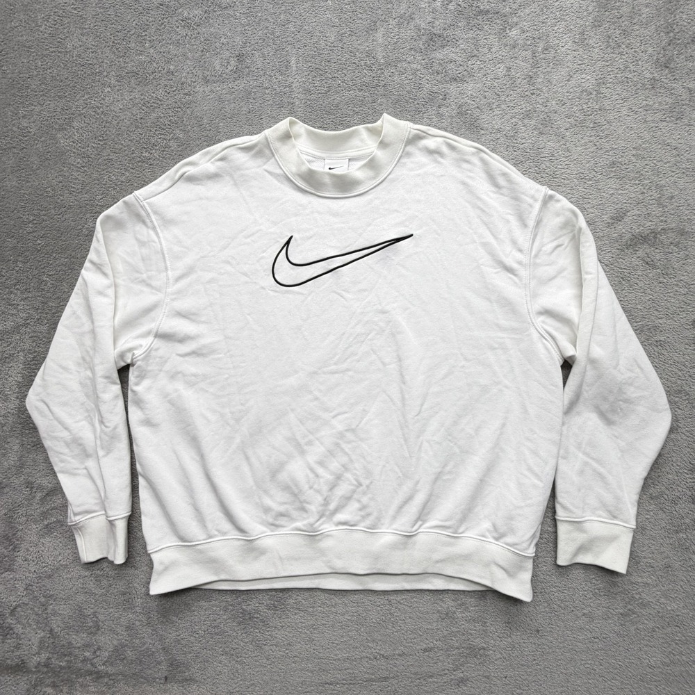 Nike Sweatshirt Womens M White Pullover Dri-FIT Swoosh Graphic DQ5542-100